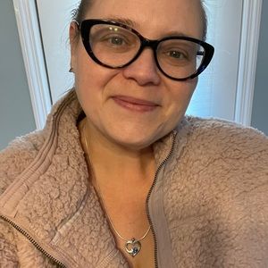 Meet your Posher, Stacey